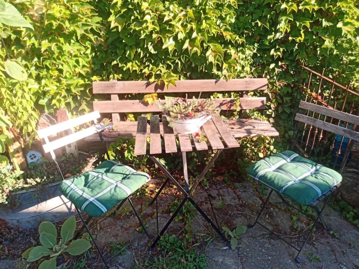 Linas Töpferhof Lägenhet Weißenfels Exteriör bild
